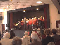 choir1.jpg (120001 bytes)