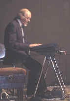 ken.jpg (42975 bytes)